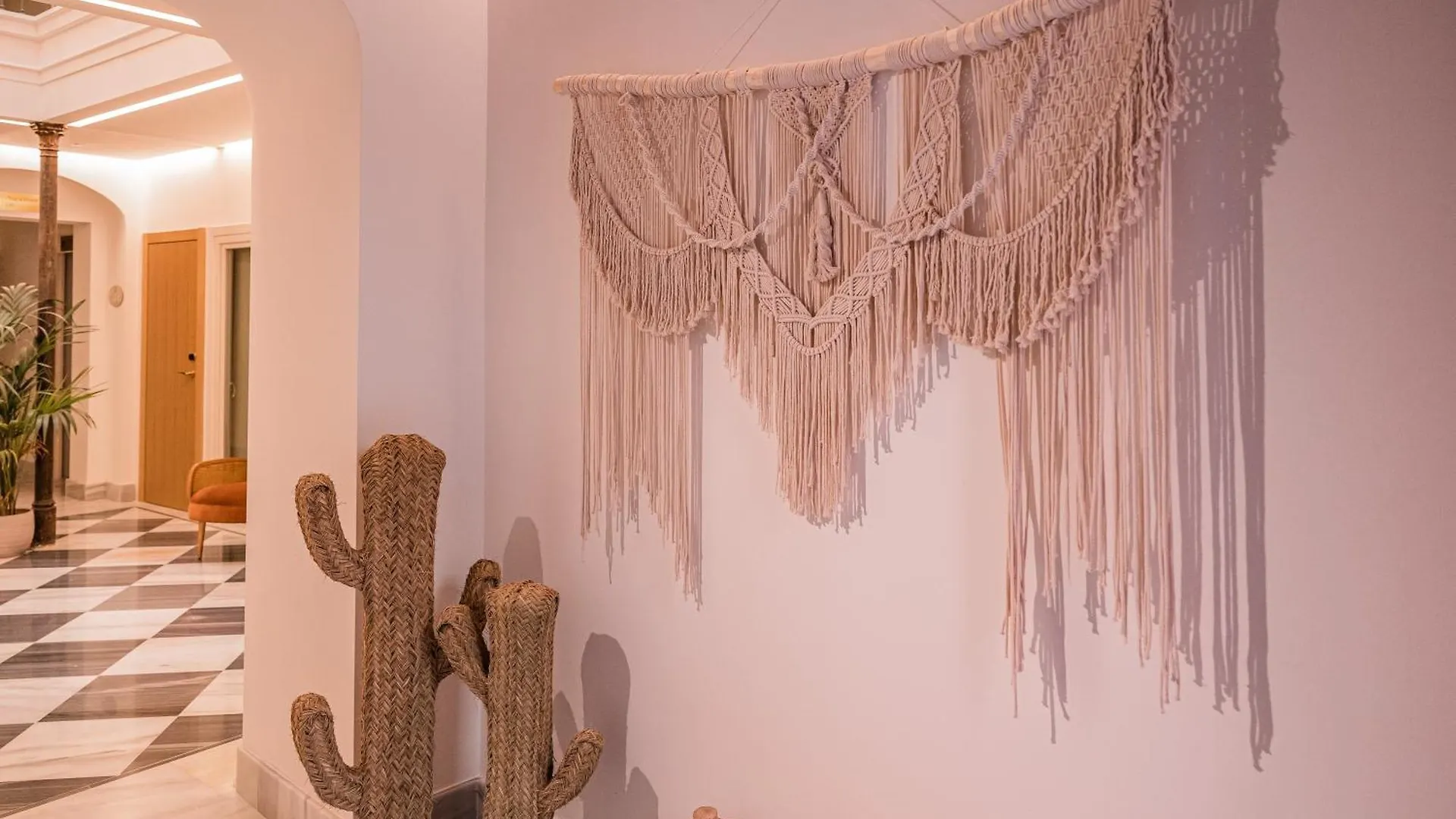 Alux Boutique Hotel Malaga 2*,